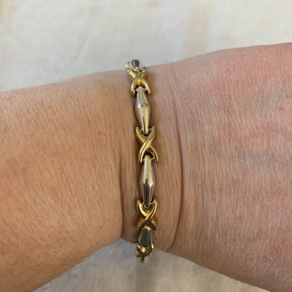 Delicate silver bracelet